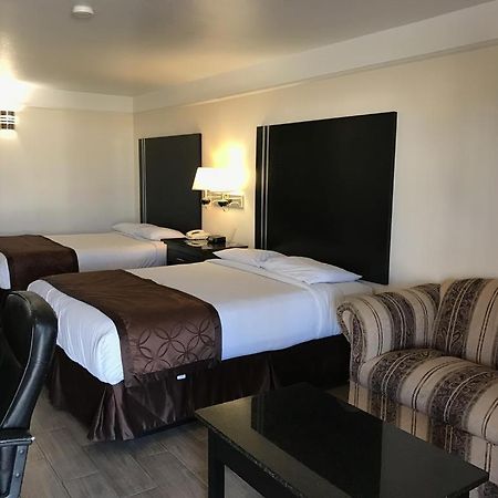 Texas Inn & Suites Pharr/San Juan Экстерьер фото