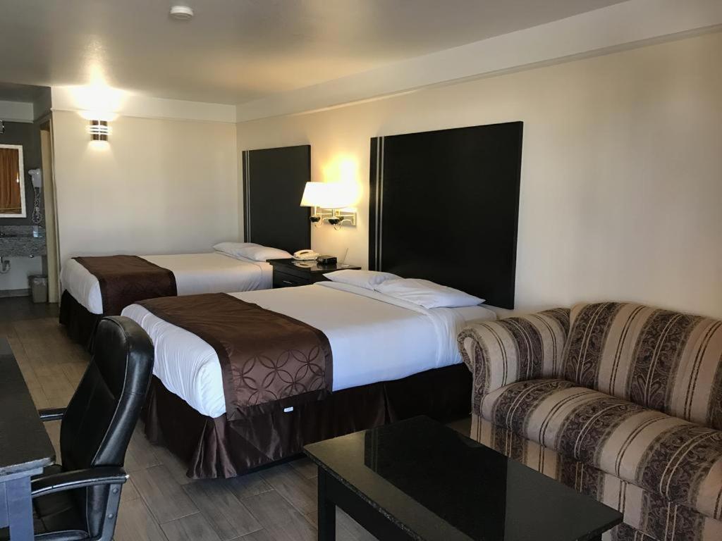 Texas Inn & Suites Pharr/San Juan Экстерьер фото