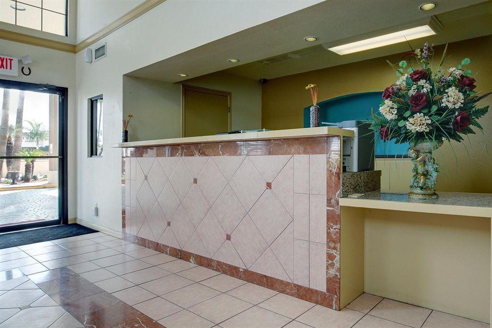 Texas Inn & Suites Pharr/San Juan Интерьер фото