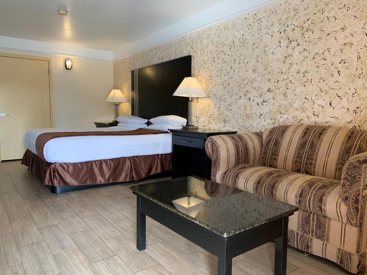 Texas Inn & Suites Pharr/San Juan Экстерьер фото